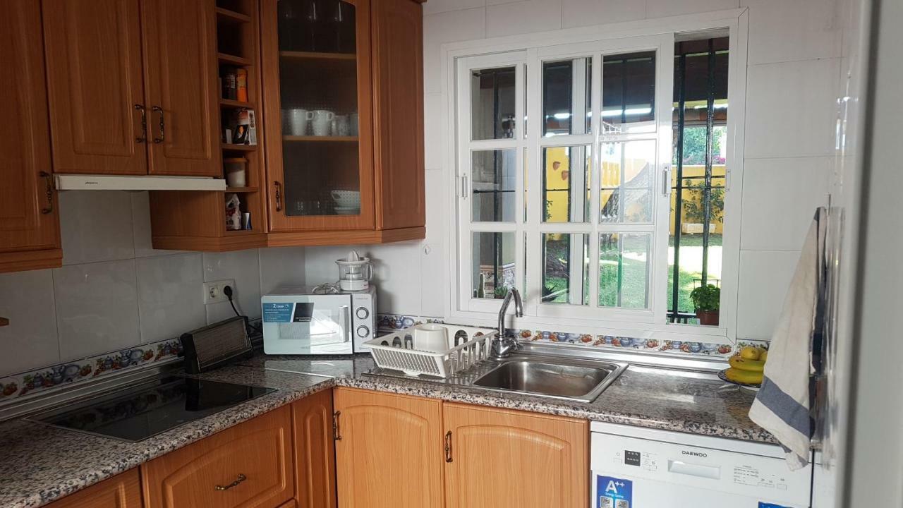 Chalet La Barrosa A 800 Mts Playa Чиклана-де-ла-Фронтера Экстерьер фото